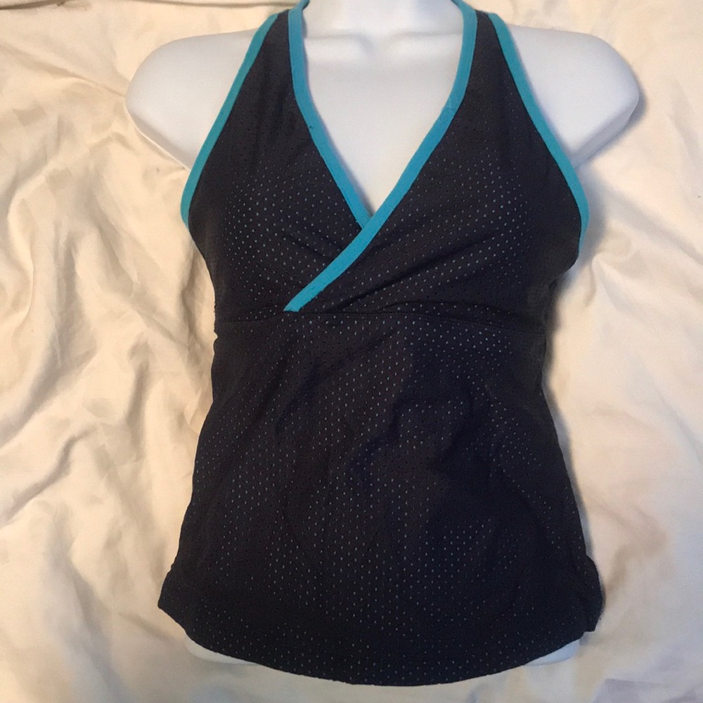 Lulu lemon size 4